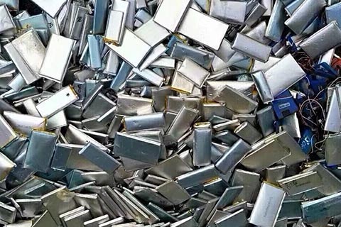 江阴城东磷酸电池回收|山特铁锂电池回收